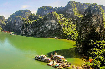 Blick auf die Halong Bucht