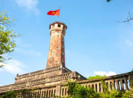 Blick auf den Fahnenturm