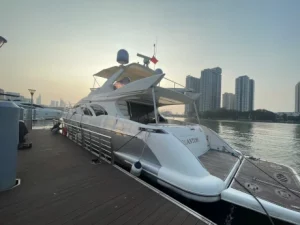 Yacht